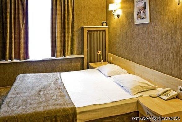 Blues Hotel Moscow Room photo